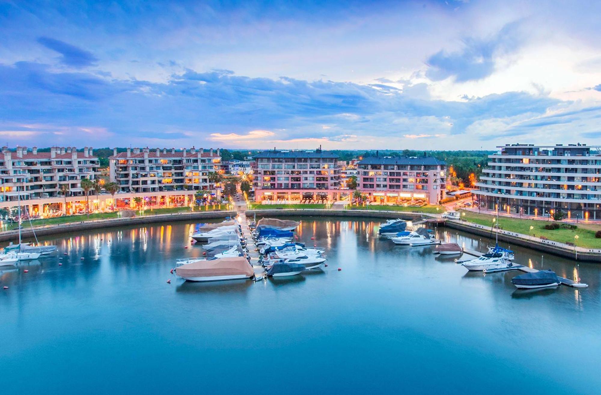 Wyndham Nordelta Tigre - Buenos Aires Hotel Ngoại thất bức ảnh Marina at the Cape May Marina