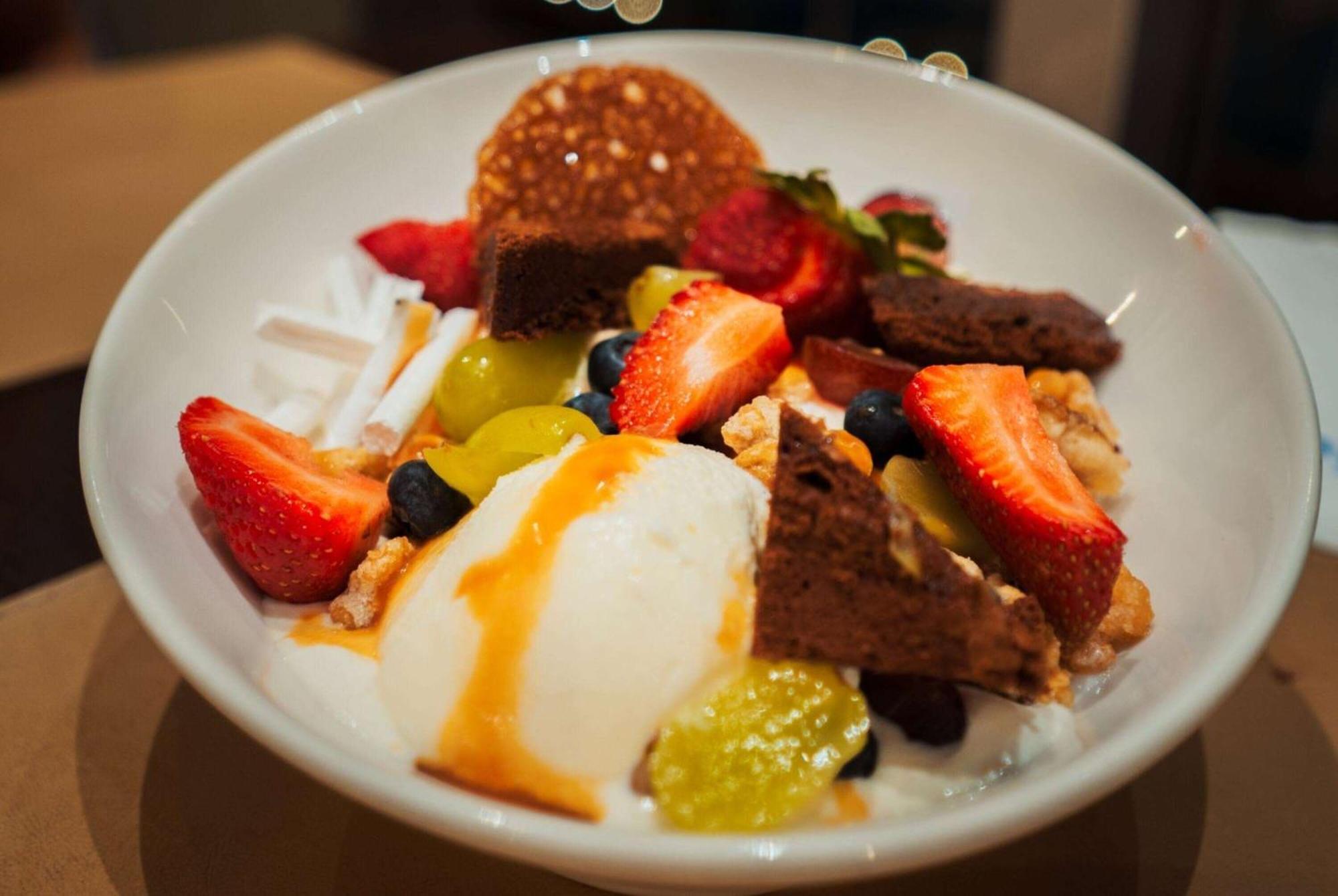 Wyndham Nordelta Tigre - Buenos Aires Hotel Ngoại thất bức ảnh Fruit salad with yogurt